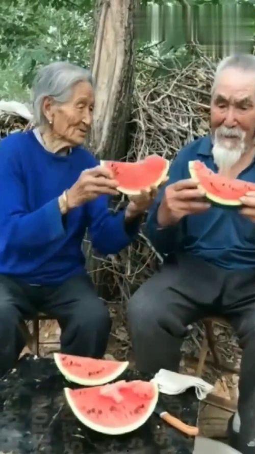 台湾婆婆吃瓜视频,揭秘娱乐圈幕后故事  第3张